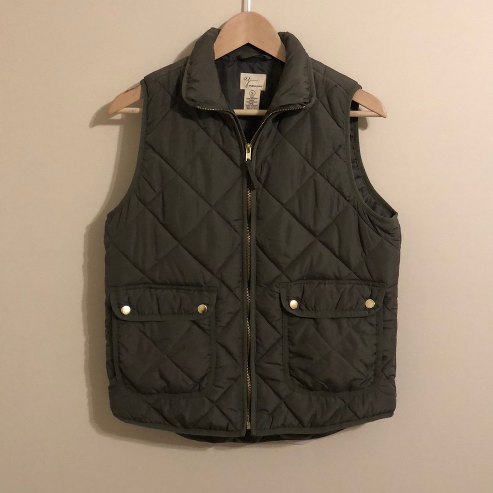 Andrea Jovine | olive green vest